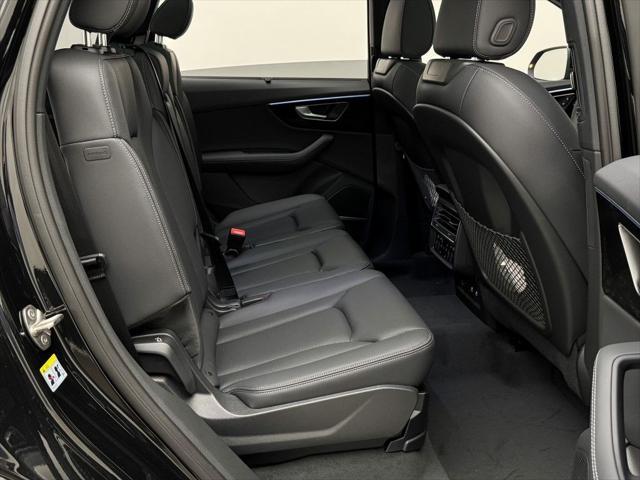 new 2025 Audi Q7 car, priced at $76,350