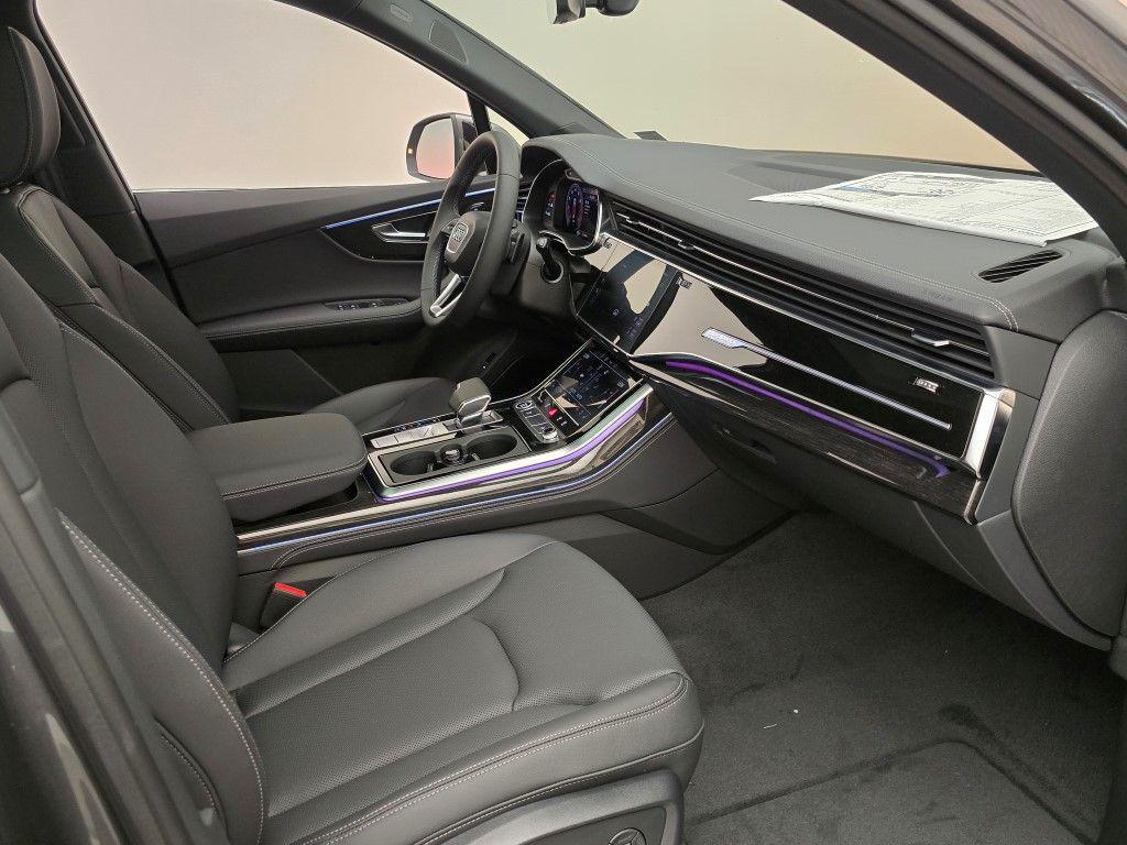 new 2025 Audi Q7 car, priced at $76,350