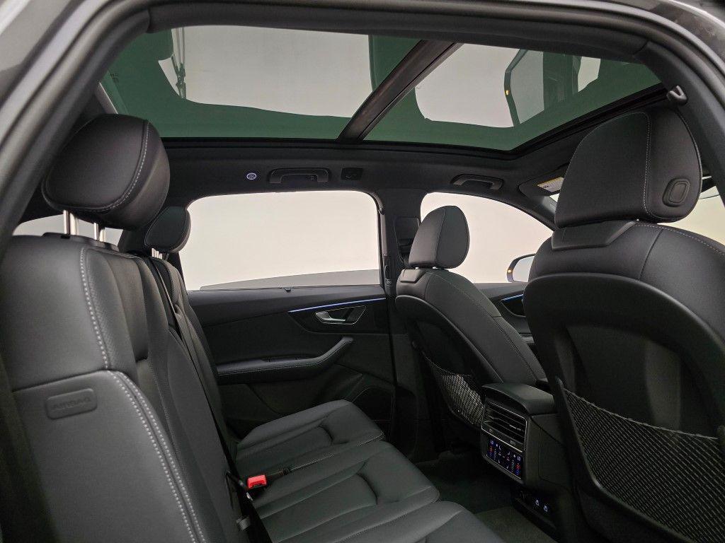 new 2025 Audi Q7 car, priced at $76,350