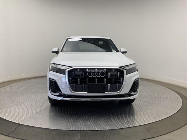 new 2025 Audi Q7 car, priced at $75,800