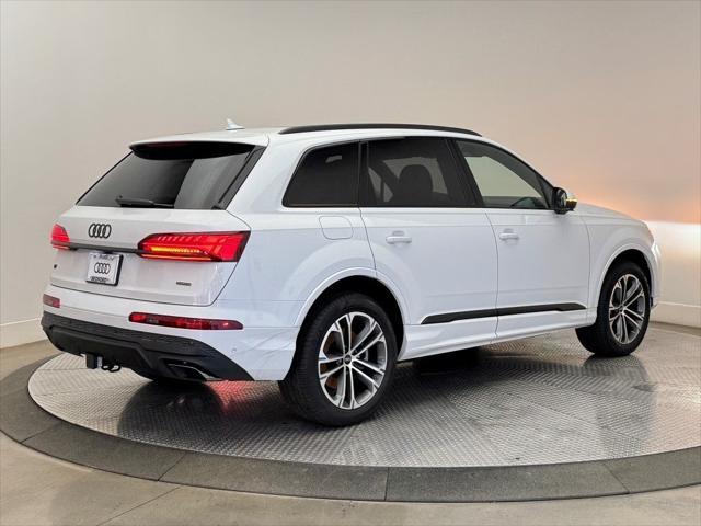 new 2025 Audi Q7 car, priced at $71,540