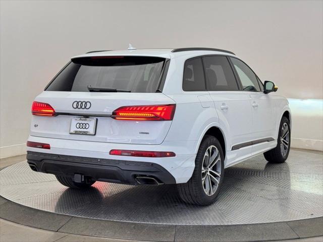 new 2025 Audi Q7 car, priced at $71,540