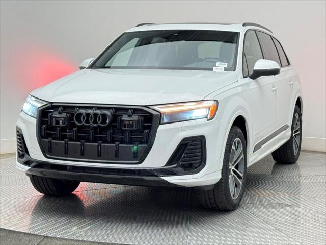 new 2025 Audi Q7 car, priced at $71,540