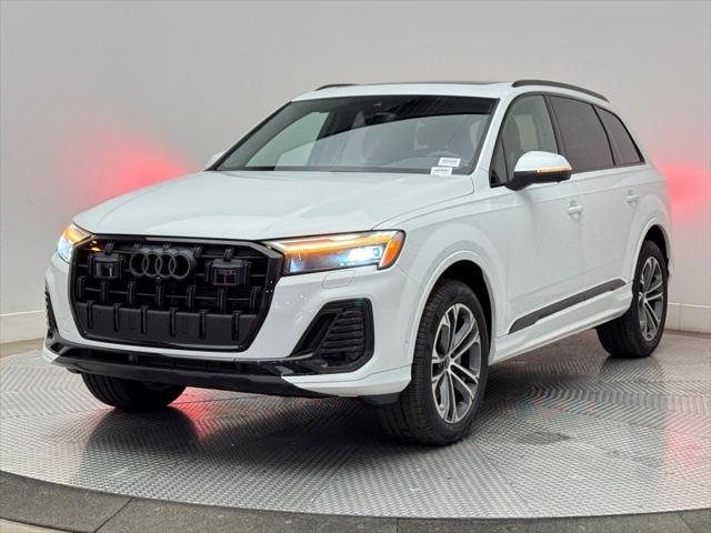 new 2025 Audi Q7 car, priced at $71,540