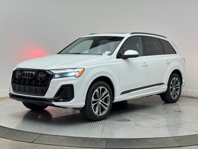 new 2025 Audi Q7 car, priced at $71,540