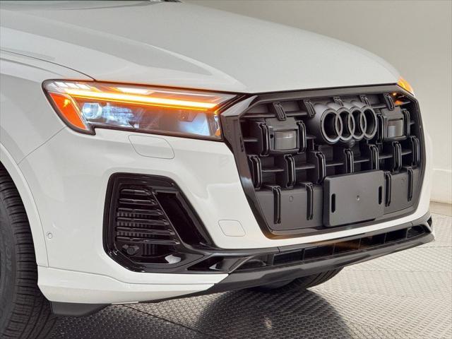 new 2025 Audi Q7 car, priced at $77,580