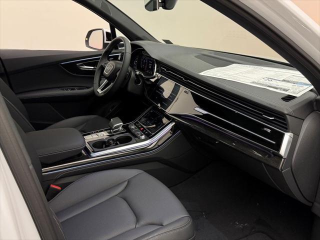 new 2025 Audi Q7 car, priced at $77,580