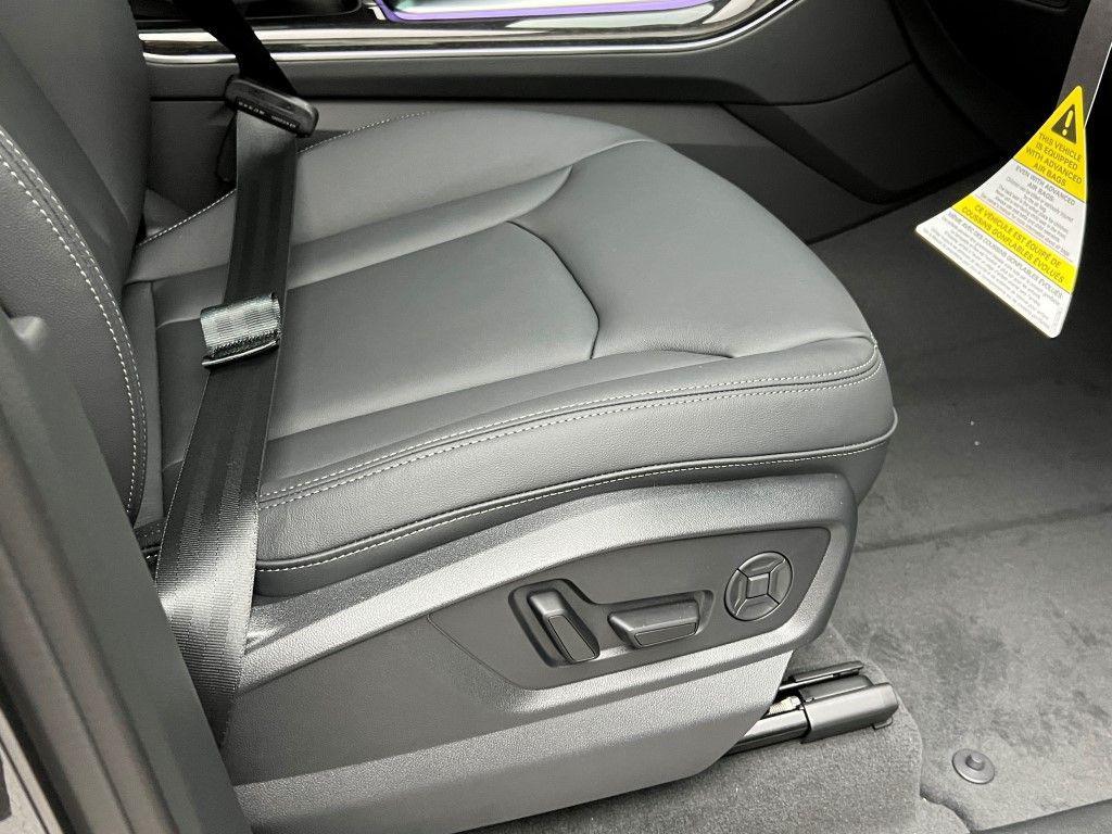 new 2026 Audi Q7 car, priced at $68,295
