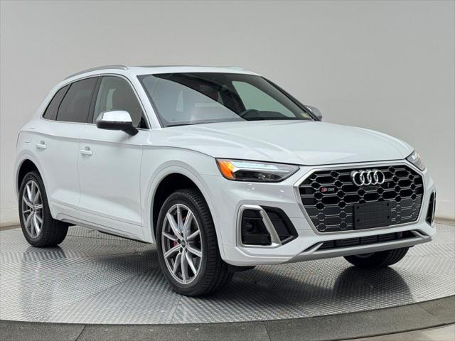 new 2025 Audi SQ5 car, priced at $67,165