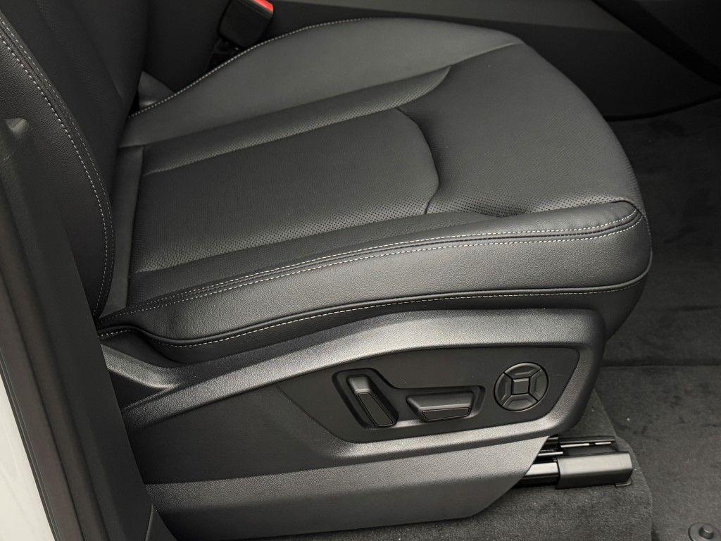 new 2025 Audi Q7 car, priced at $76,950