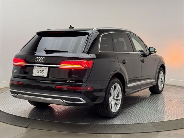 used 2024 Audi Q7 car, priced at $53,900