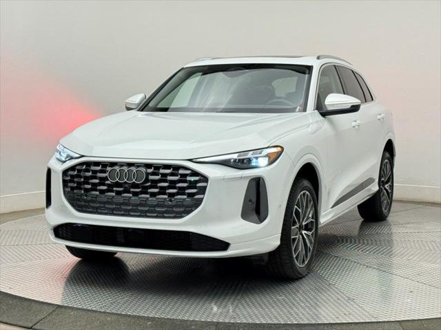 new 2025 Audi Q5 car, priced at $60,975