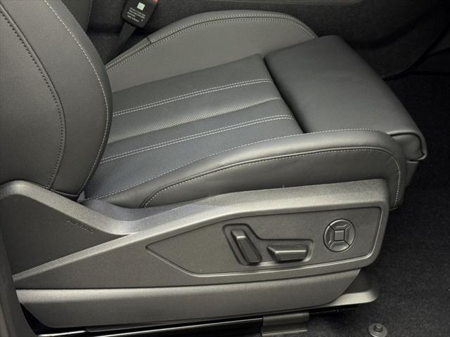 new 2025 Audi Q5 car, priced at $60,975