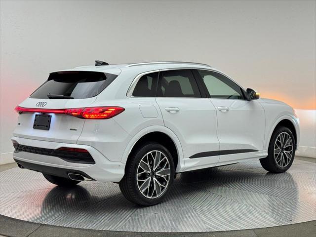 new 2025 Audi Q5 car, priced at $60,975