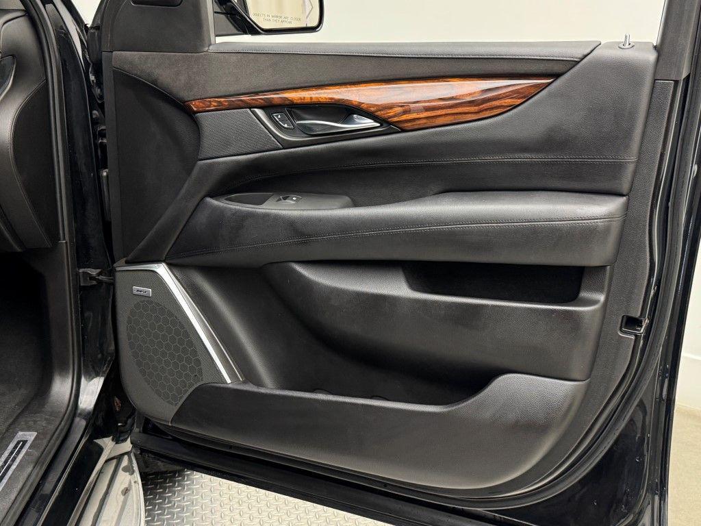 used 2015 Cadillac Escalade ESV car, priced at $16,900