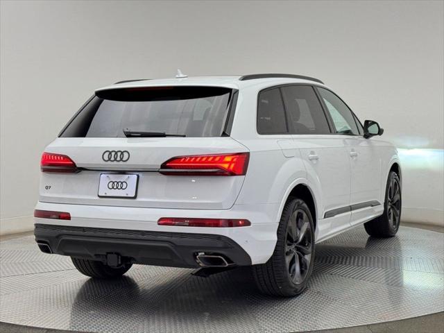 new 2025 Audi Q7 car, priced at $77,605