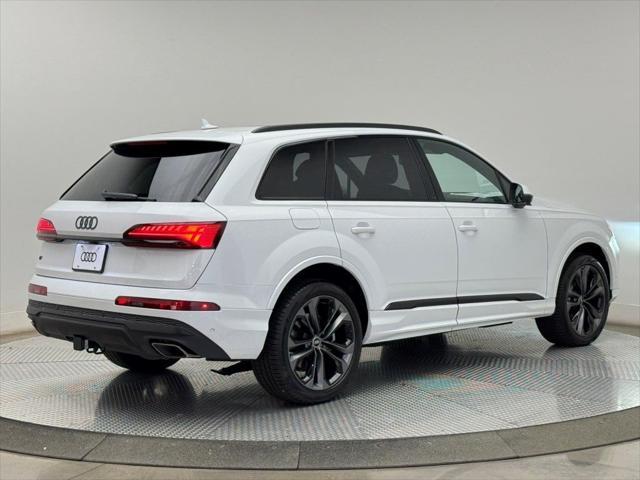 new 2025 Audi Q7 car, priced at $77,605