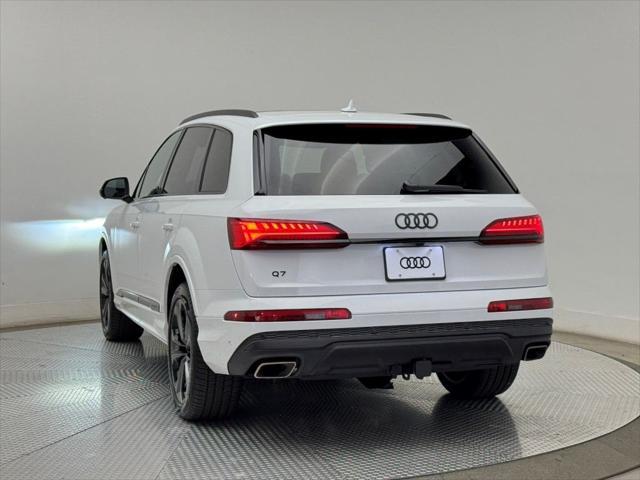 new 2025 Audi Q7 car, priced at $77,605