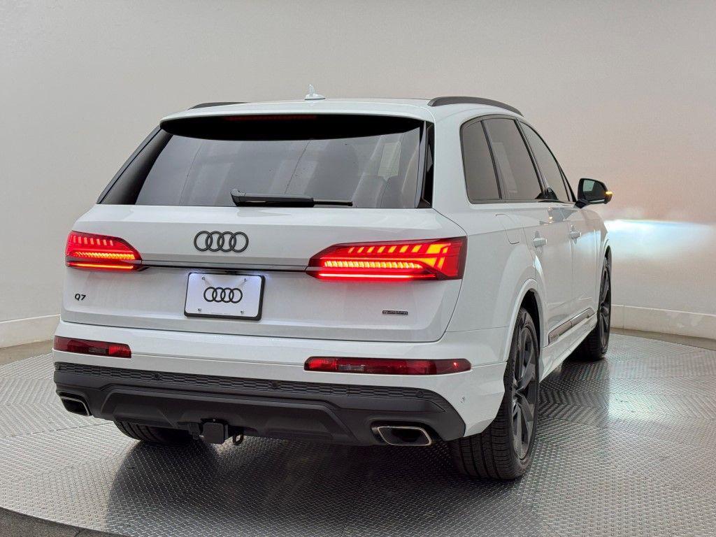 new 2025 Audi Q7 car, priced at $83,880