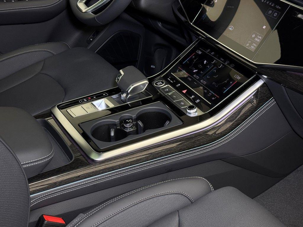 new 2025 Audi Q7 car, priced at $83,880