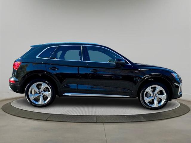 new 2025 Audi Q5 car, priced at $58,175