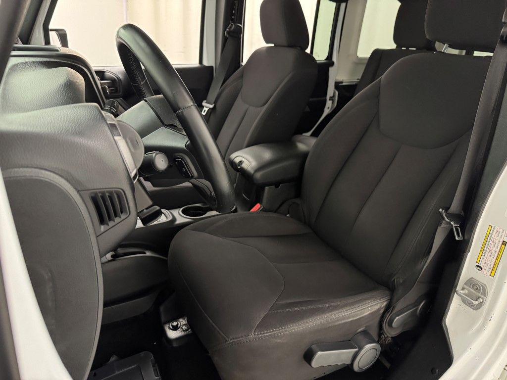 used 2014 Jeep Wrangler Unlimited car, priced at $13,501