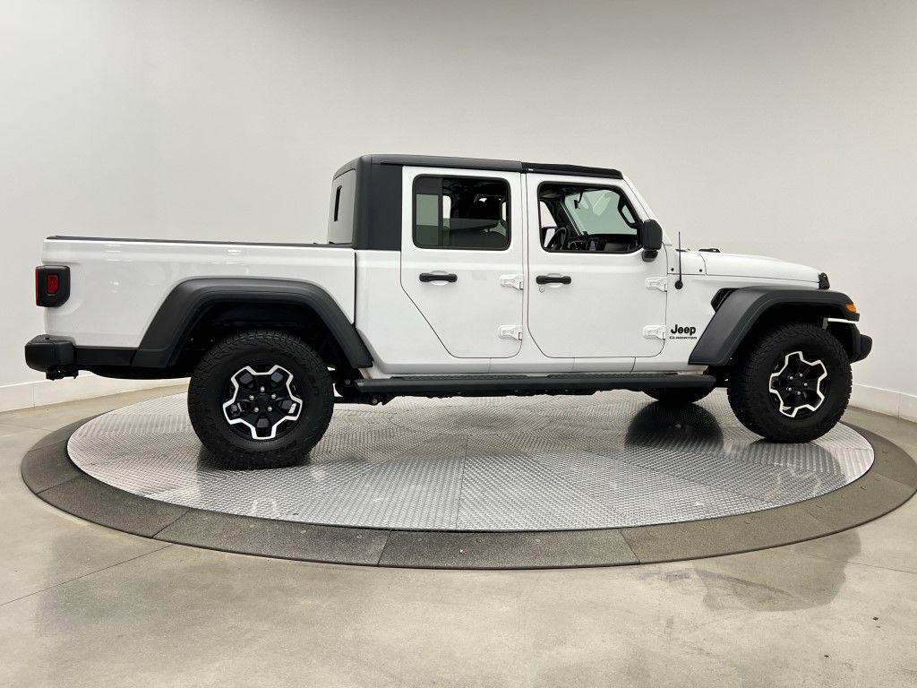 used 2020 Jeep Gladiator car, priced at $27,900
