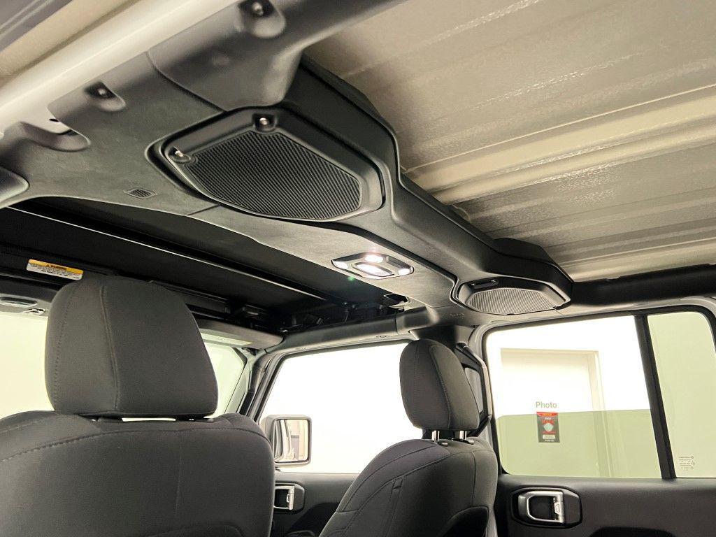 used 2020 Jeep Gladiator car, priced at $27,900