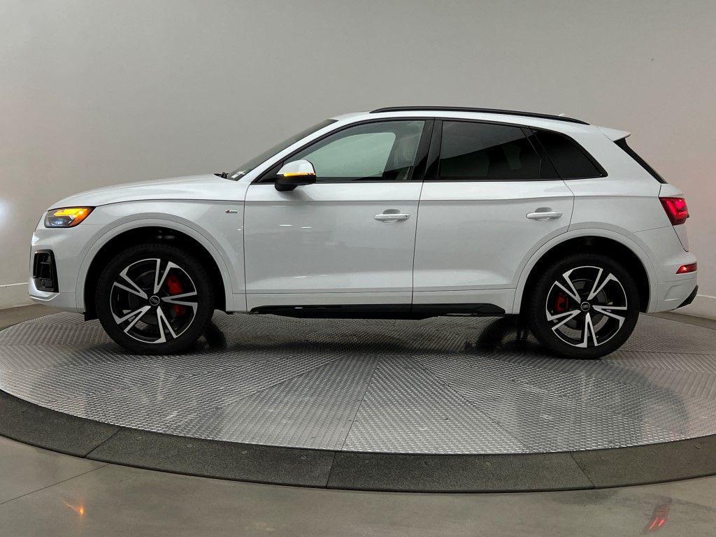 used 2025 Audi Q5 car, priced at $44,900