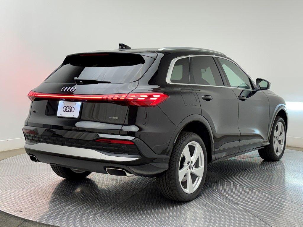 new 2025 Audi Q5 car, priced at $60,975