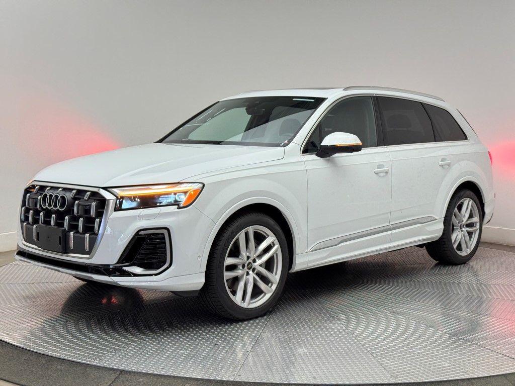 new 2025 Audi Q7 car, priced at $76,350