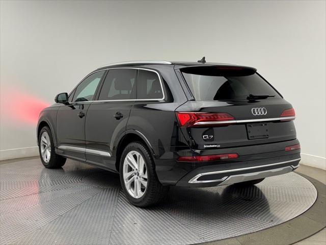 used 2023 Audi Q7 car, priced at $36,900