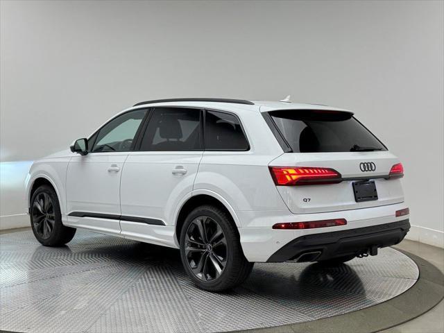 new 2025 Audi Q7 car, priced at $77,750