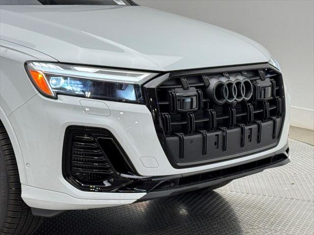 new 2025 Audi Q7 car, priced at $77,750