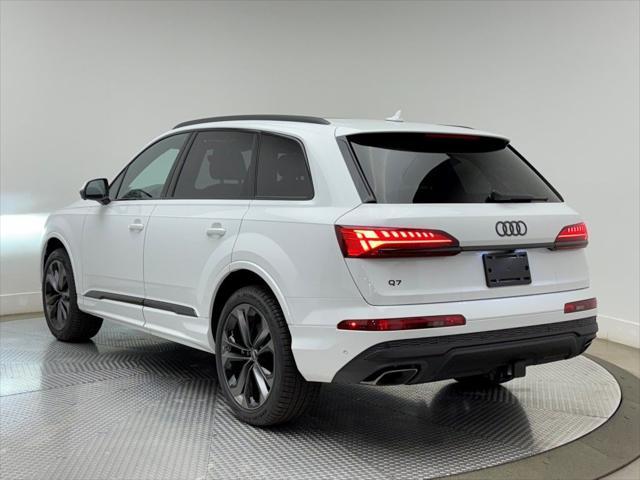 new 2025 Audi Q7 car, priced at $77,750