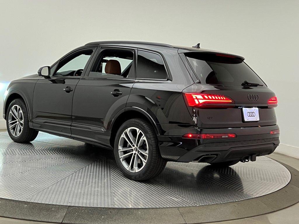 new 2026 Audi Q7 car, priced at $68,295