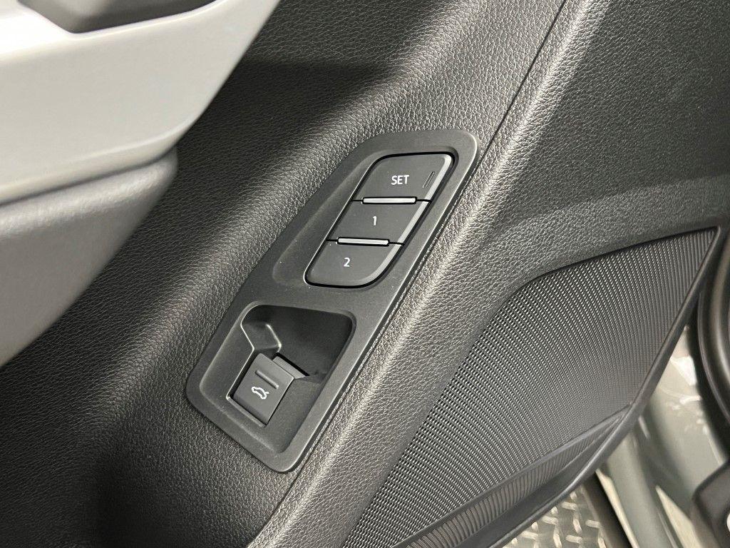 new 2025 Audi Q3 car, priced at $44,060