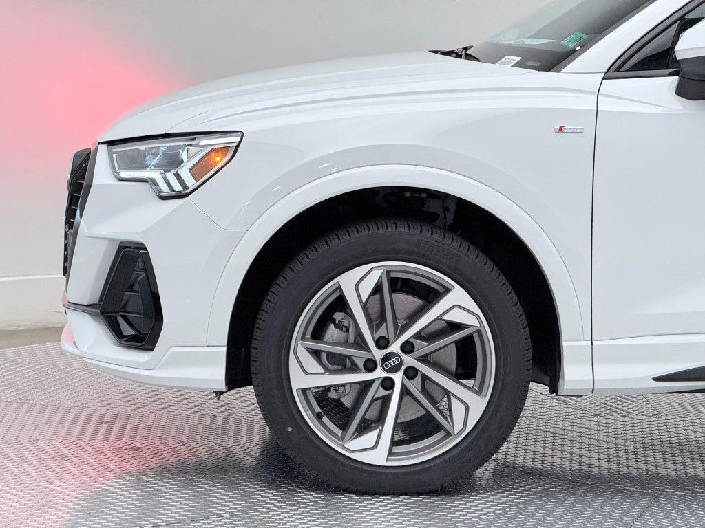 new 2025 Audi Q3 car, priced at $44,060