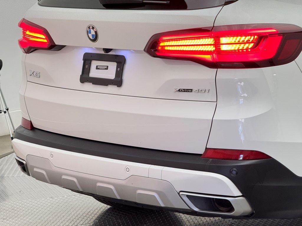 used 2021 BMW X5 car, priced at $34,900