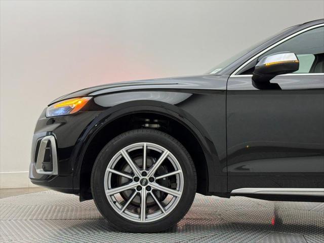 used 2022 Audi SQ5 car, priced at $45,900