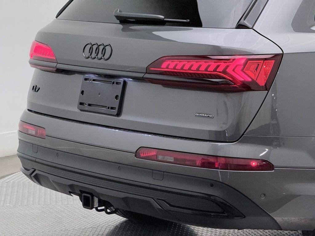used 2023 Audi Q7 car, priced at $41,901