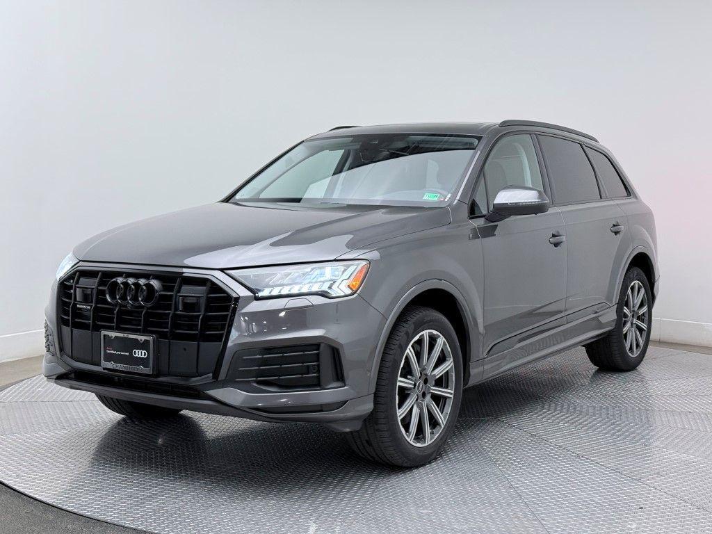 used 2023 Audi Q7 car, priced at $41,901