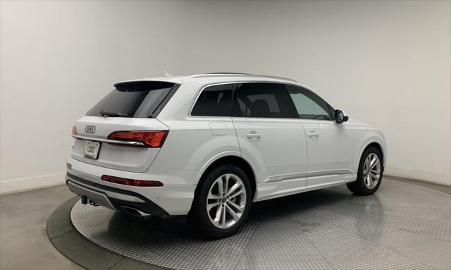 new 2025 Audi Q7 car, priced at $81,830