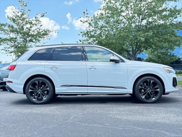 new 2025 Audi Q7 car, priced at $77,580