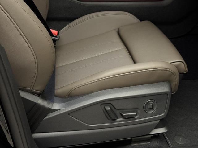 new 2025 Audi Q5 car, priced at $61,105
