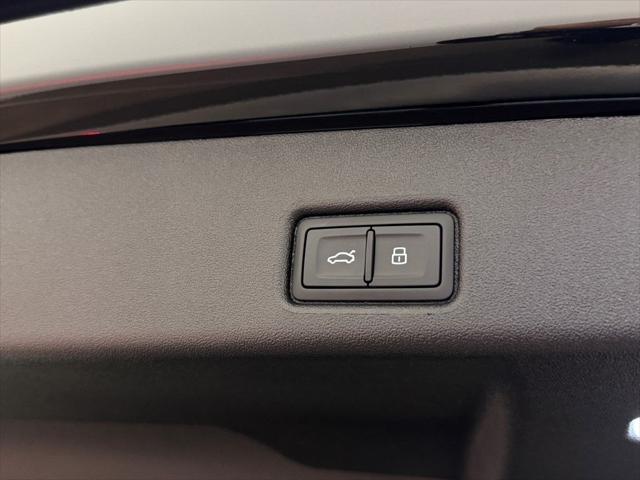 new 2025 Audi Q5 car, priced at $61,300
