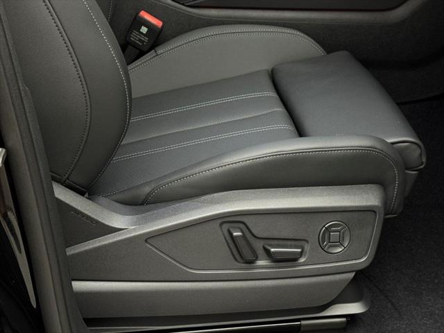 new 2025 Audi Q5 car, priced at $61,300