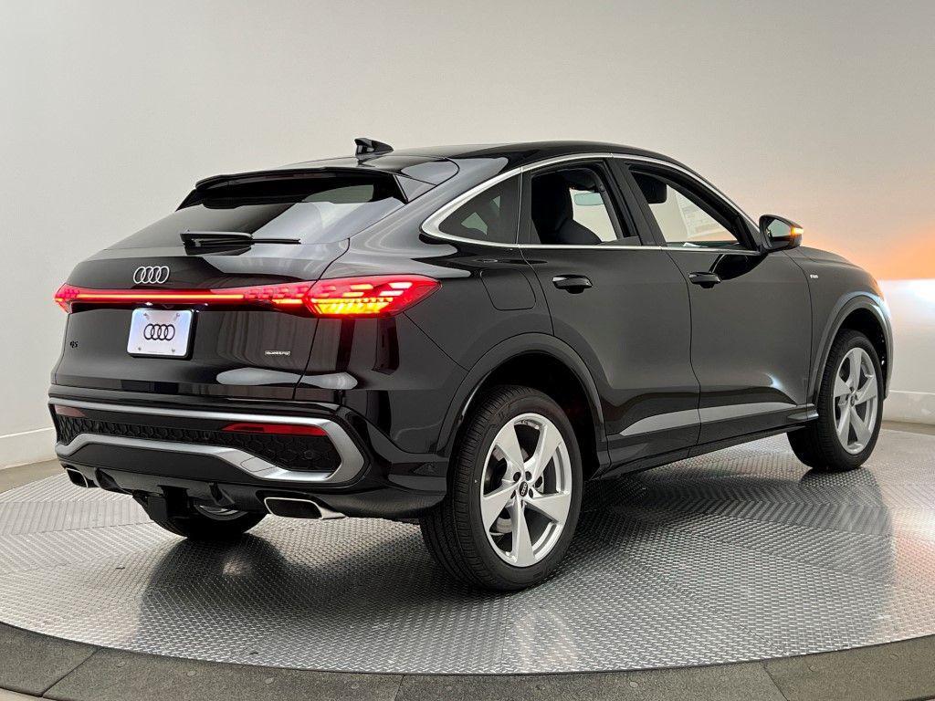 new 2025 Audi Q5 car, priced at $64,050