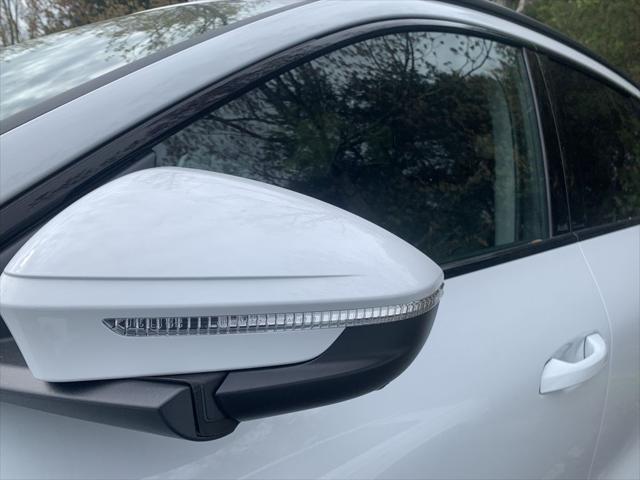 new 2025 Audi Q6 e-tron car, priced at $75,085