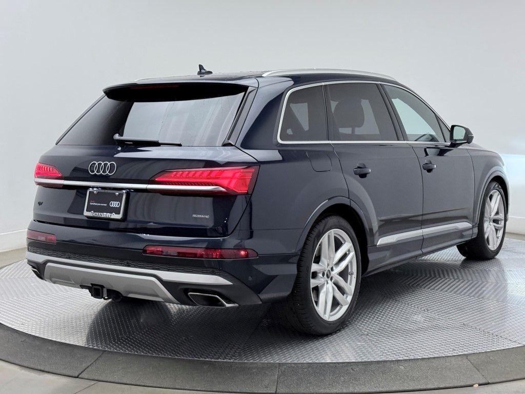 used 2025 Audi Q7 car, priced at $54,900